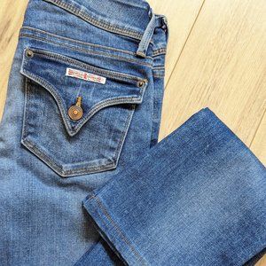 HUDSON Beth Mid-Rise Baby Bootcut Jean